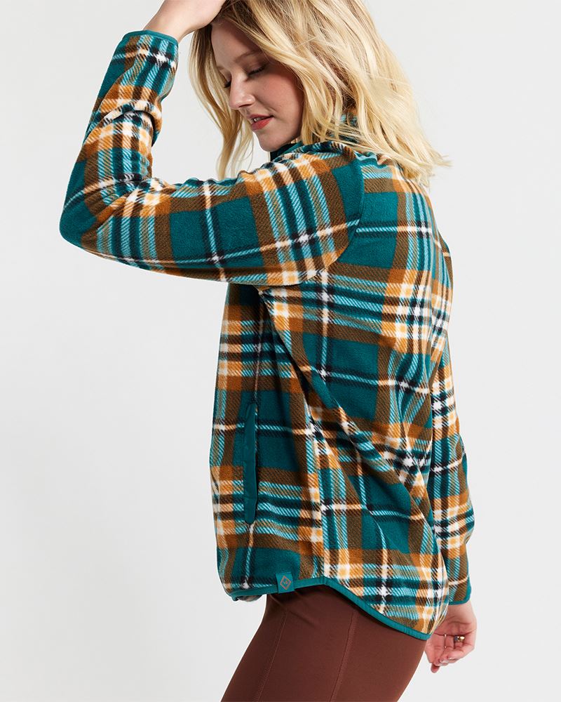 Sporty Fleece Pullover in Orchard Plaid