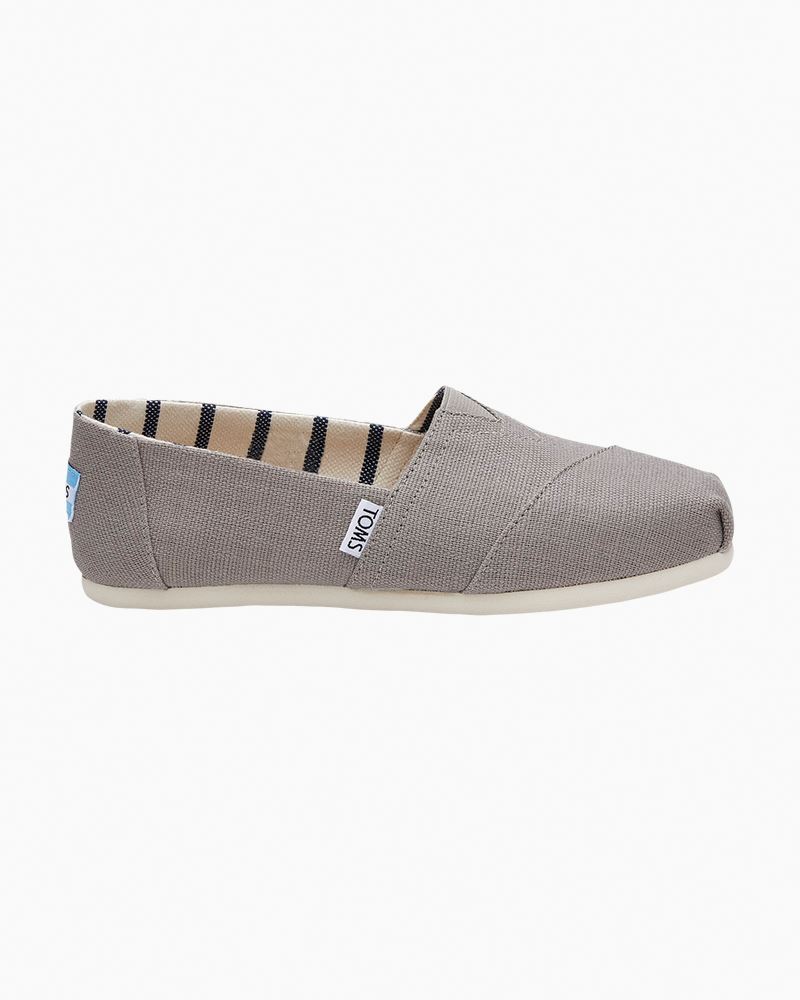 toms slip on canvas shoes