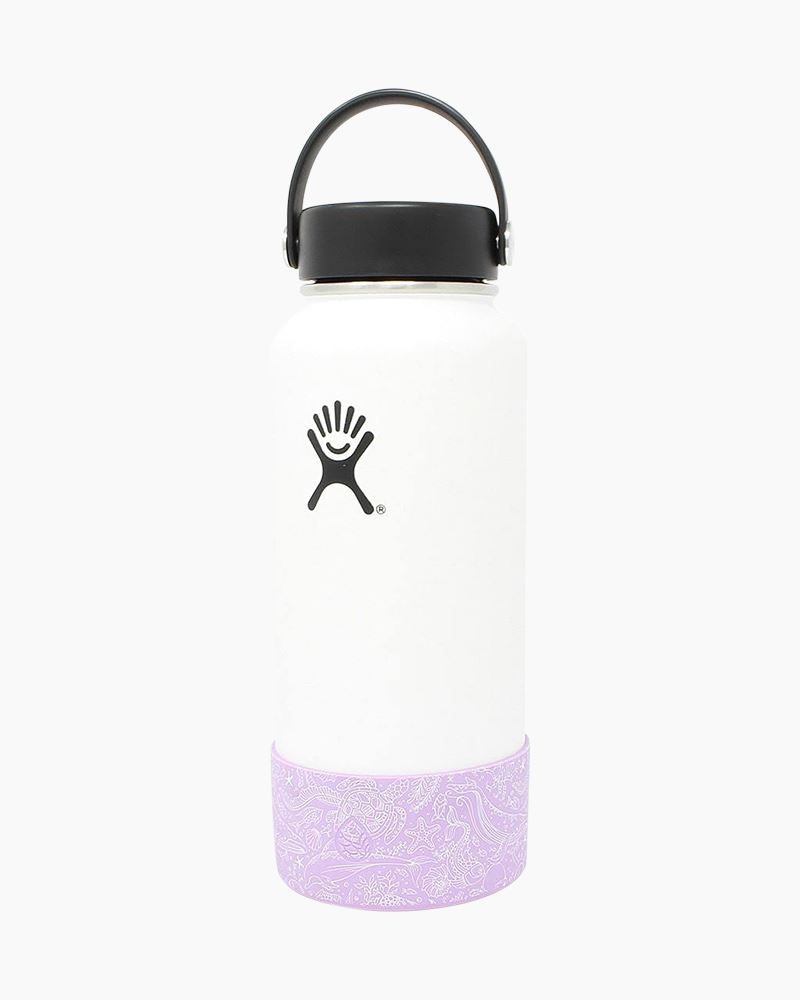 Finally got a 32oz TS in Celestine. Blue boot looks kinda cheap…which color  would look better (if any?) : r/Hydroflask